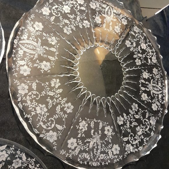 Vintage 17.5 in Round New Martinsville Glass PRELUDE Serving Platter Circa 1930